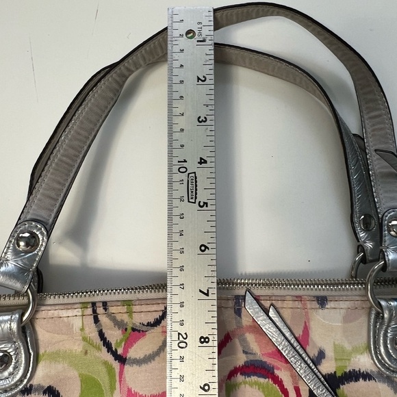 Vintage Coach Poppy Ikat Shoulder Bag - Picture 5 of 7